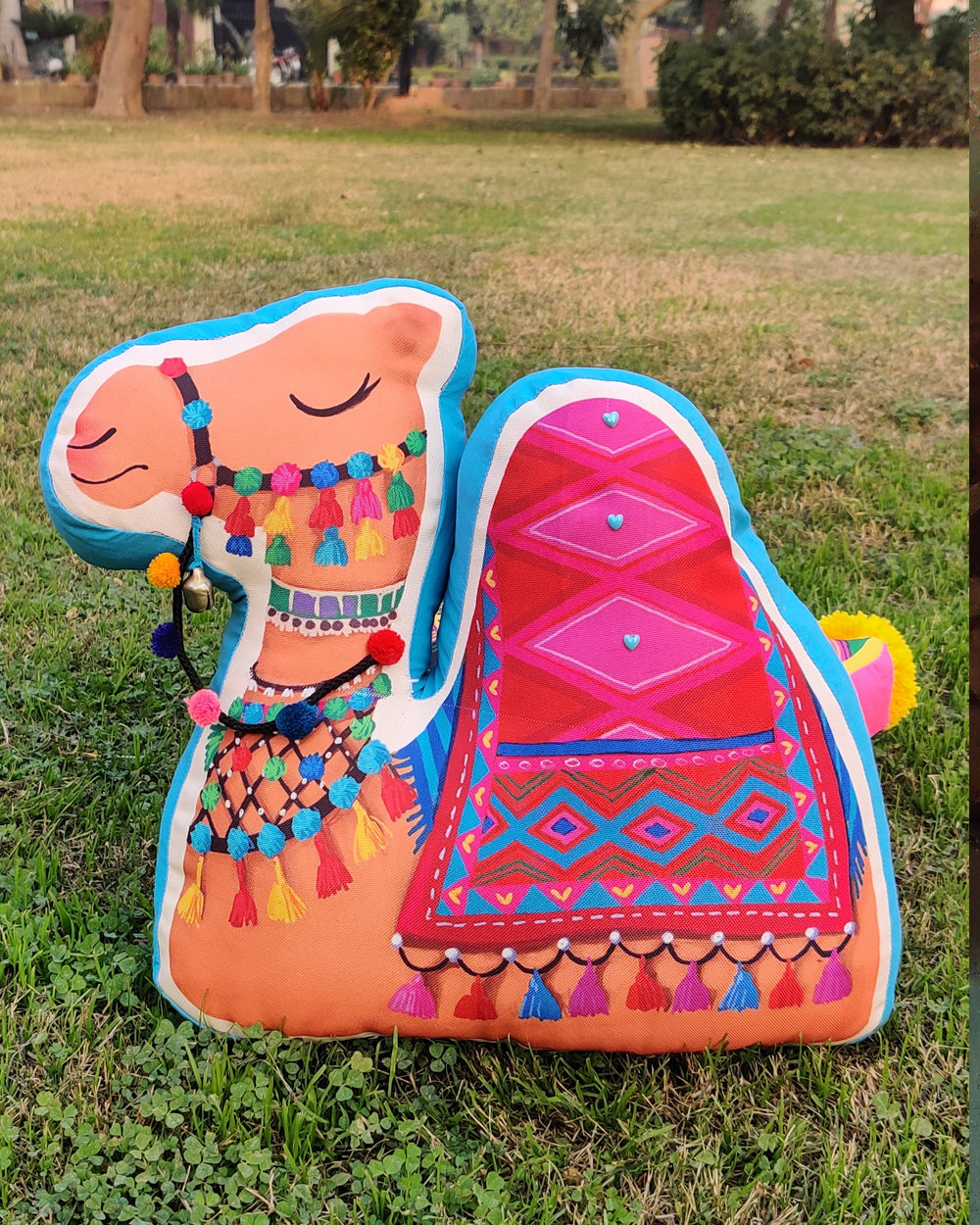 Camel Cushion